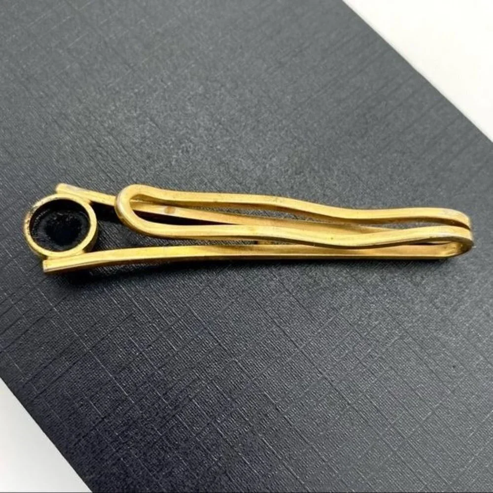 Hickok Tie Bar Gold Tone Tie Bar Black Cabochon - Picture 2 of 5